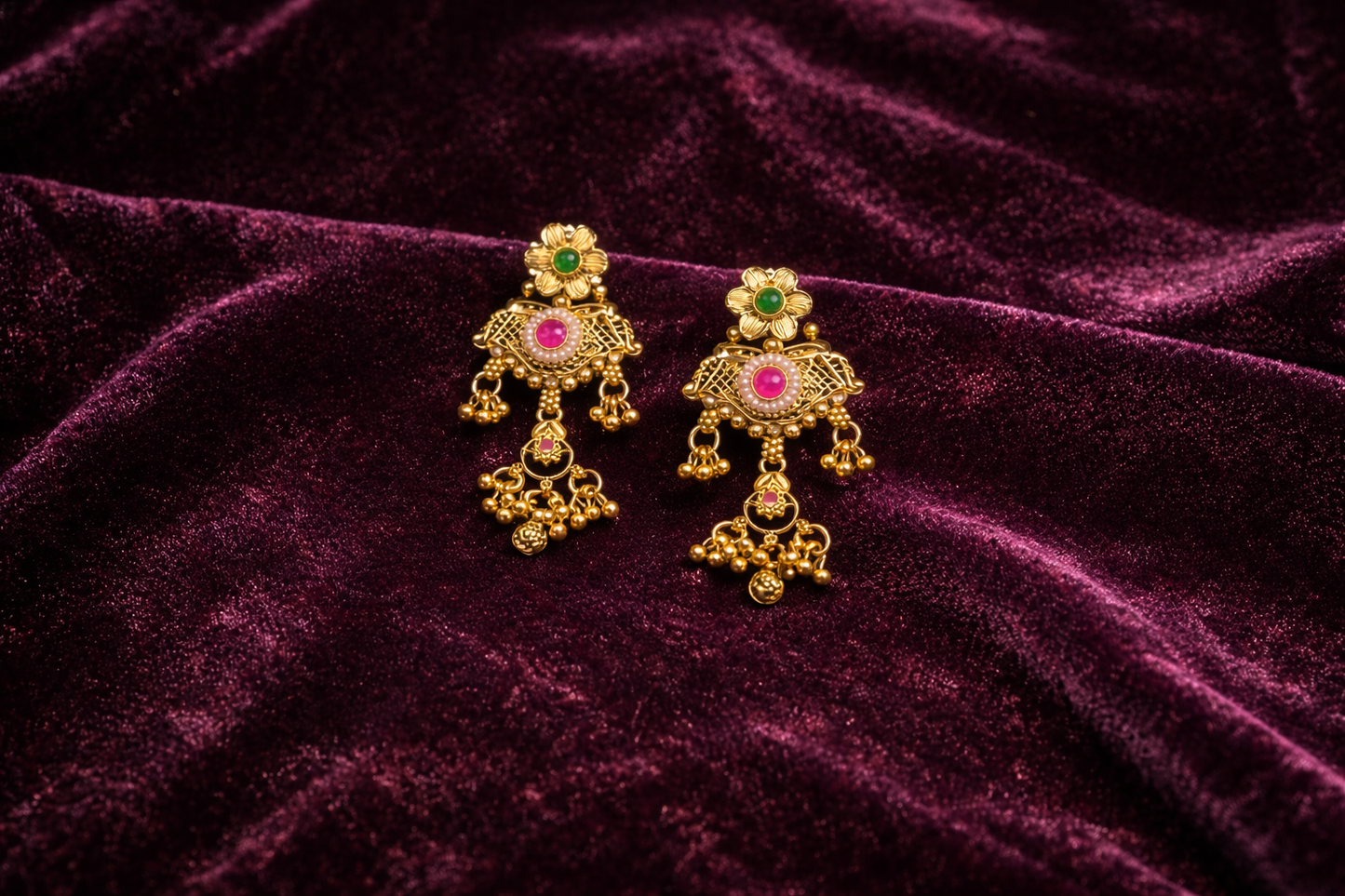 Antique Gold Finish Heritage Necklace Set