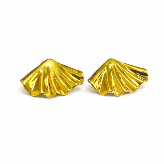 Shell Stud Earring