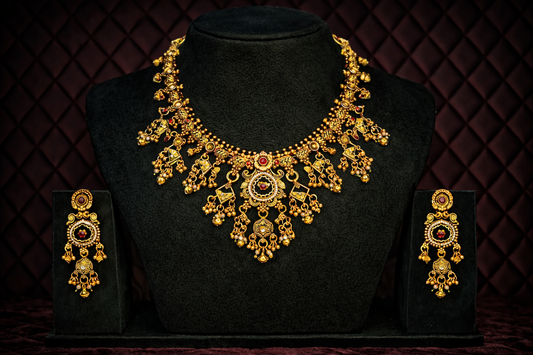 Exquisite Traditional Gold-Tone Heritage Necklace Set